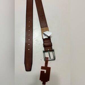 NEW Men's leather belt brown silver/buckle size
XL 42-44